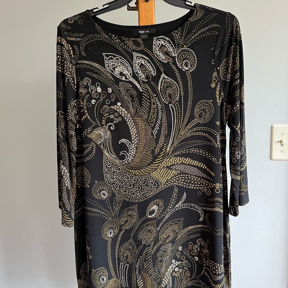 Style & Co Tunic with beading - Picture 1 of 3